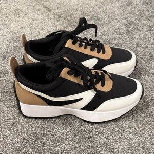 Dolce Vita Black and Tan Sneakers